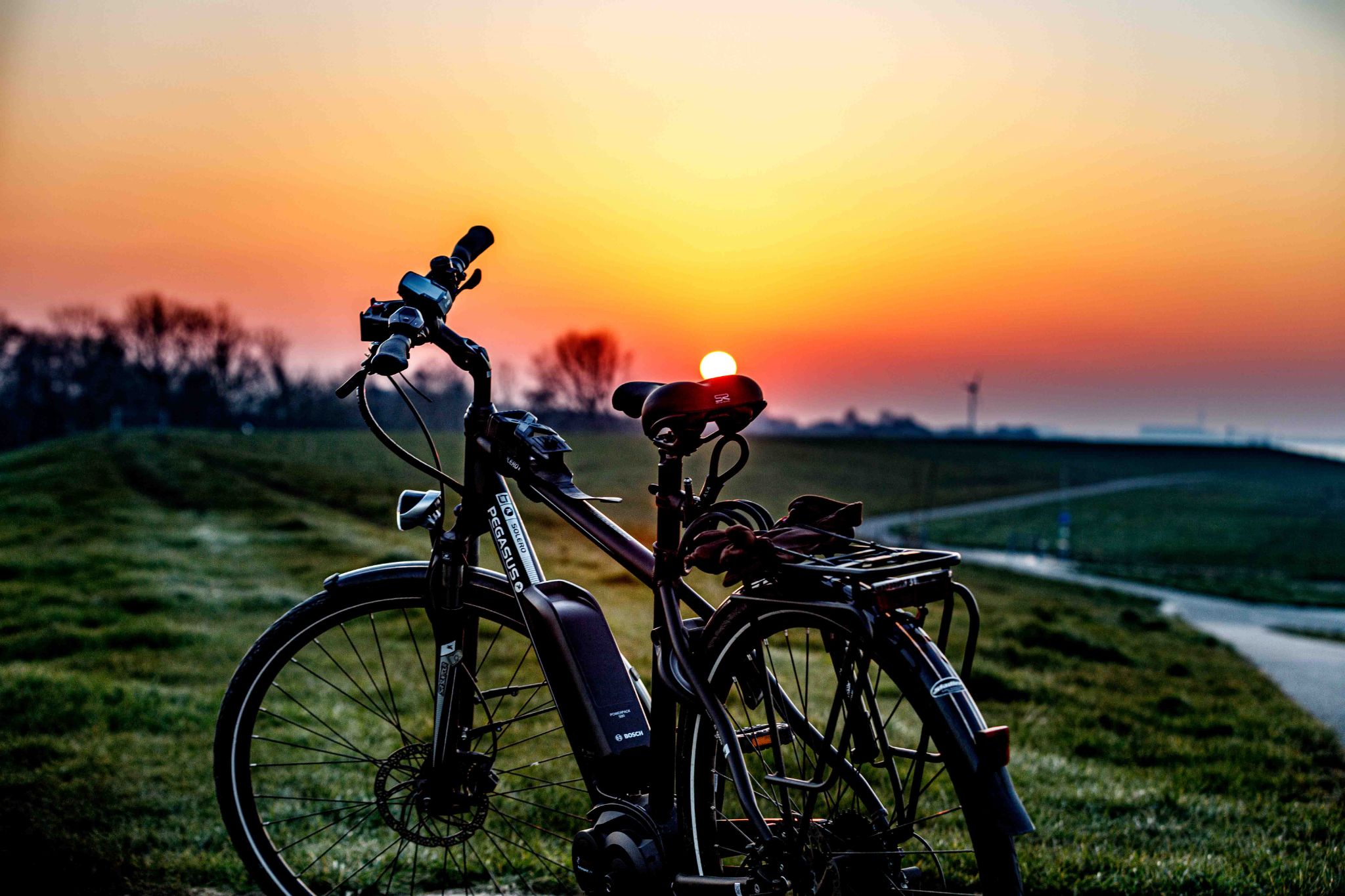 Sonnenuntergang an der Elbe